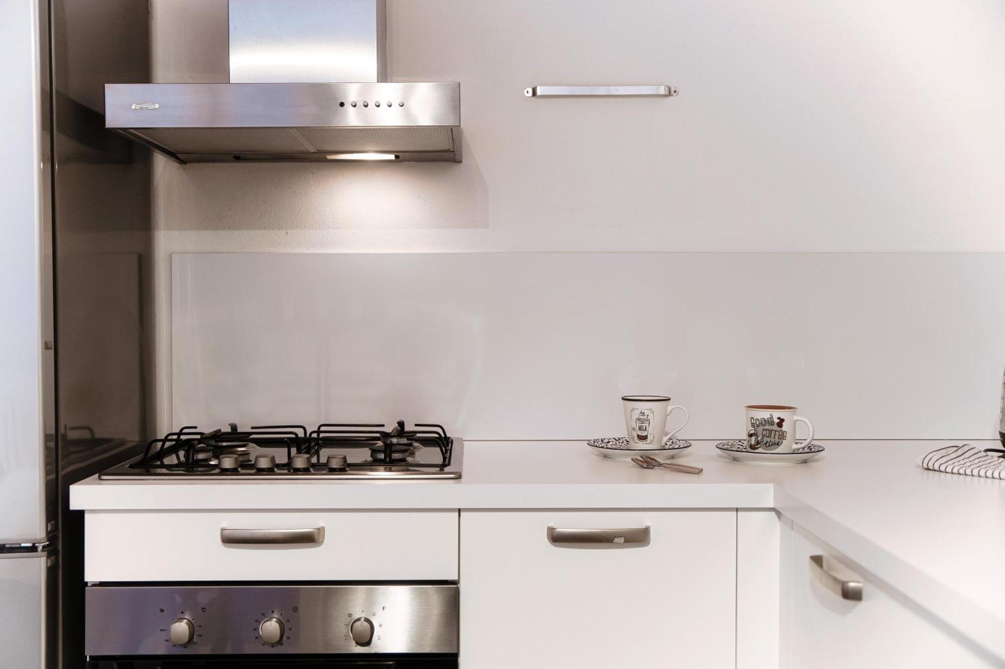 Calicantus Apartments Apollo โกโม ภายนอก รูปภาพ